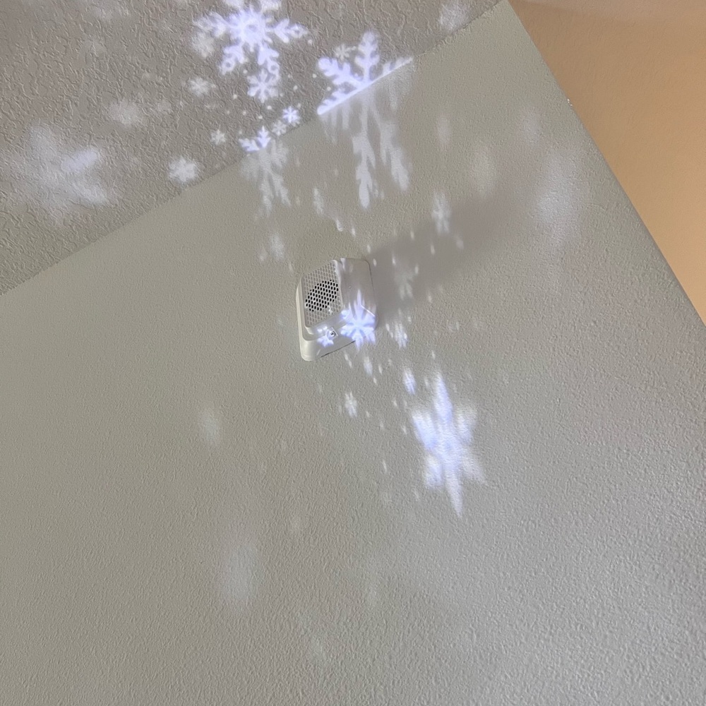 Silver Snowflake Holiday Decoration Tree Topper - Picture 5 of 5